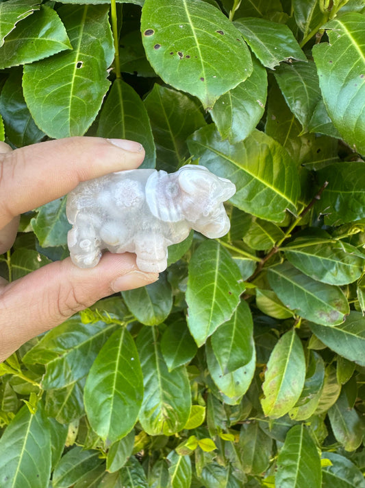 Flower Agate Bull Crystal Carving